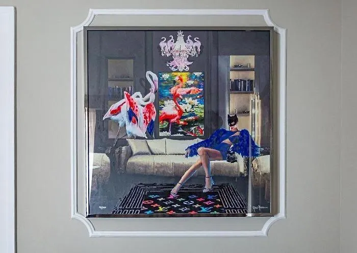 Luxury Over Time Roma