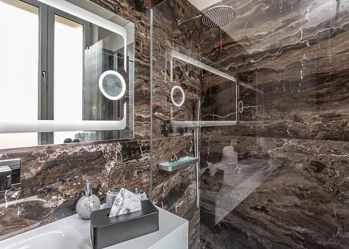 Luxury Over Time Řím