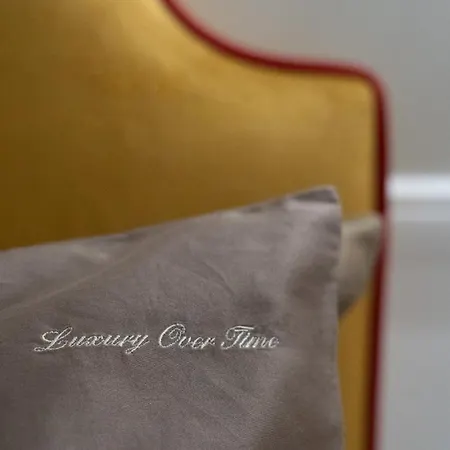 Luxury Over Time 罗马