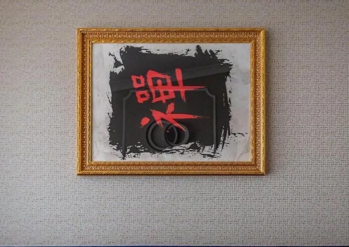 Luxury Over Time Roma